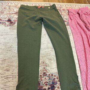 BSB Collections Girls Dark Green Size Medium Pants In Great Shape!!
